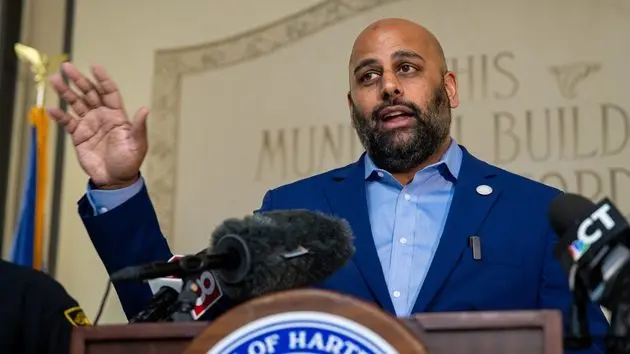 g_hartfordmayor_05182654570