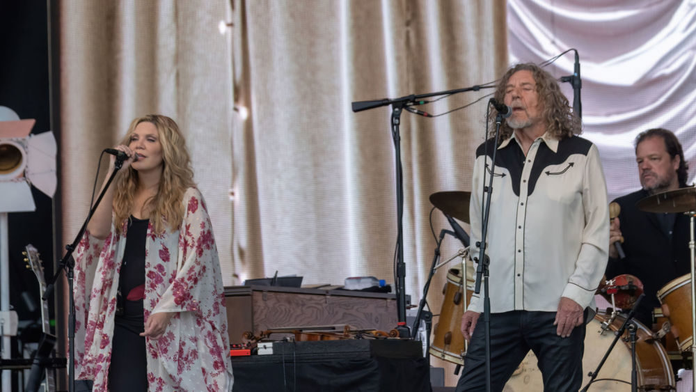 shutterstock_2183442025839318