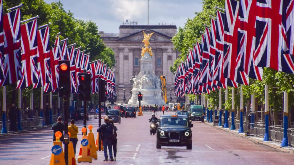 union-jacks-decorate-the-mall-for-the-queens-platinum-jubilee