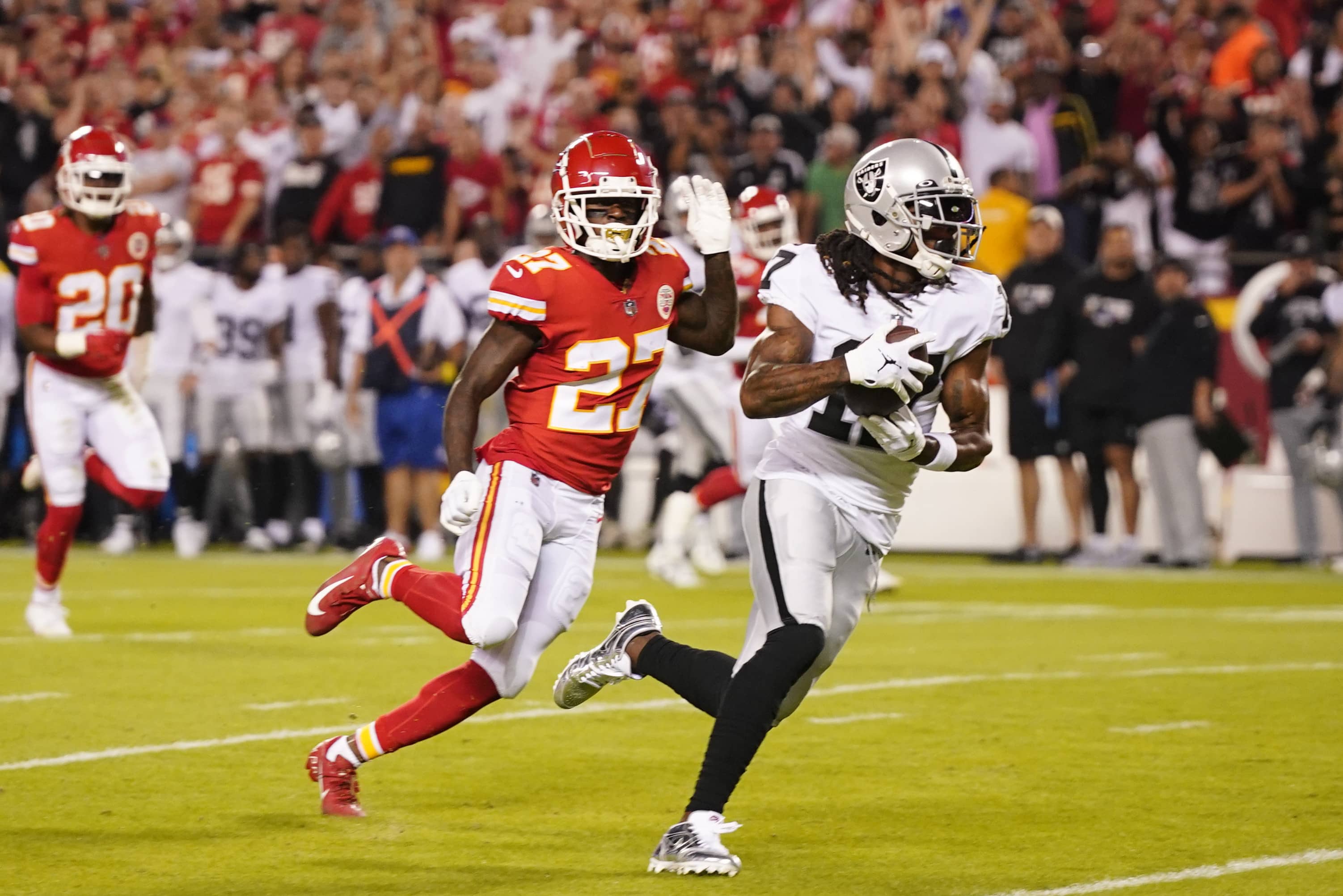 nfl-las-vegas-raiders-at-kansas-city-chiefs-4