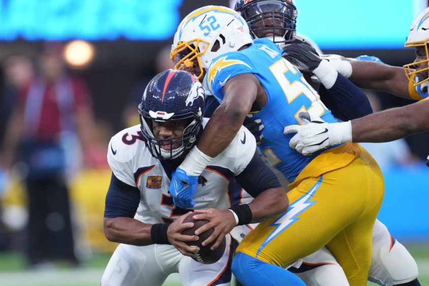 nfl-denver-broncos-at-los-angeles-chargers-2