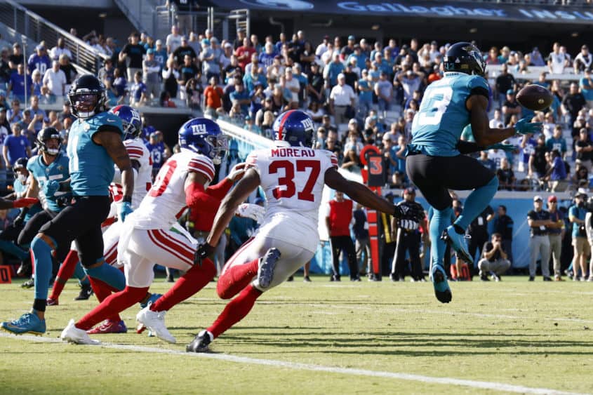 nfl-new-york-giants-at-jacksonville-jaguars-6