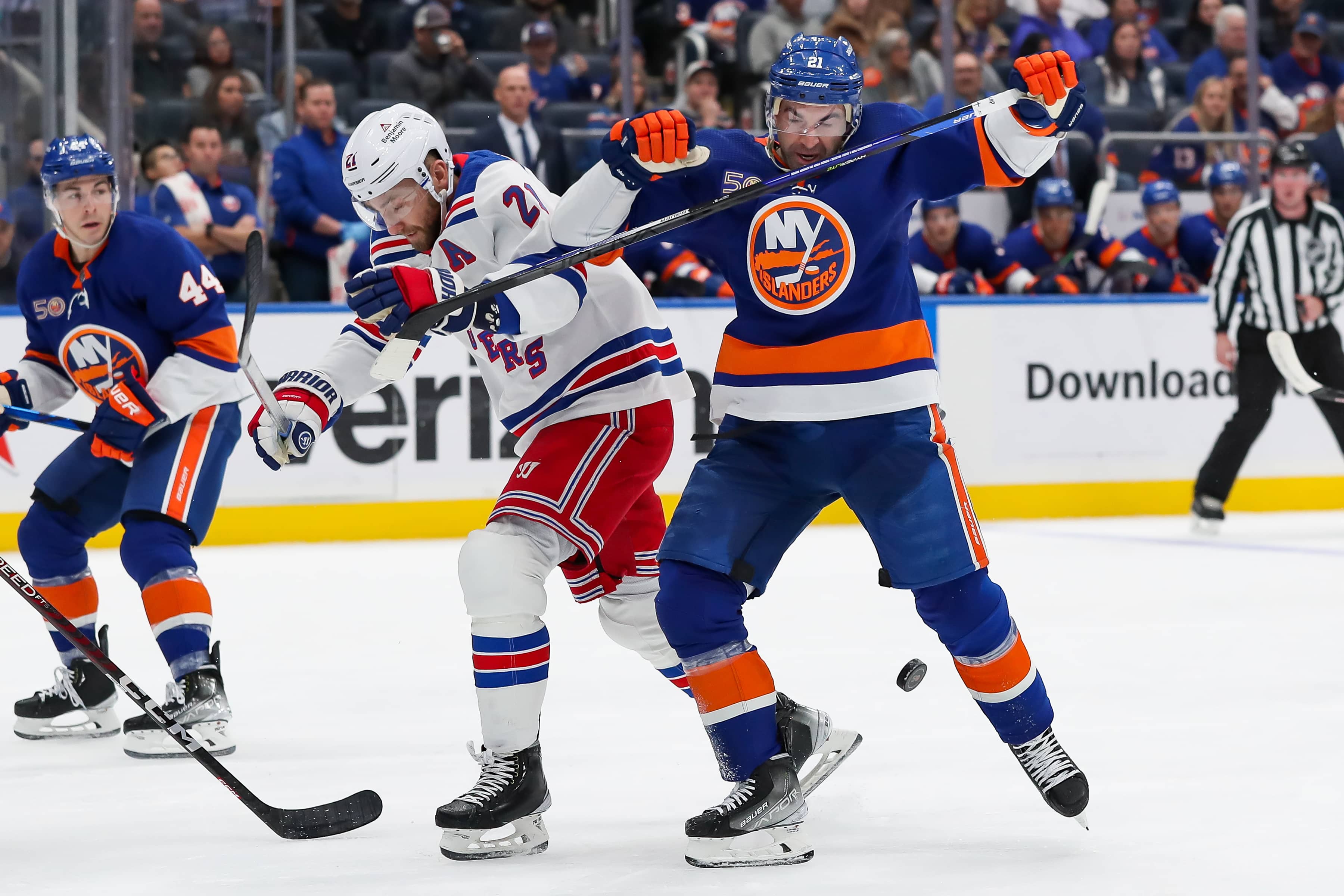 nhl-new-york-rangers-at-new-york-islanders-4