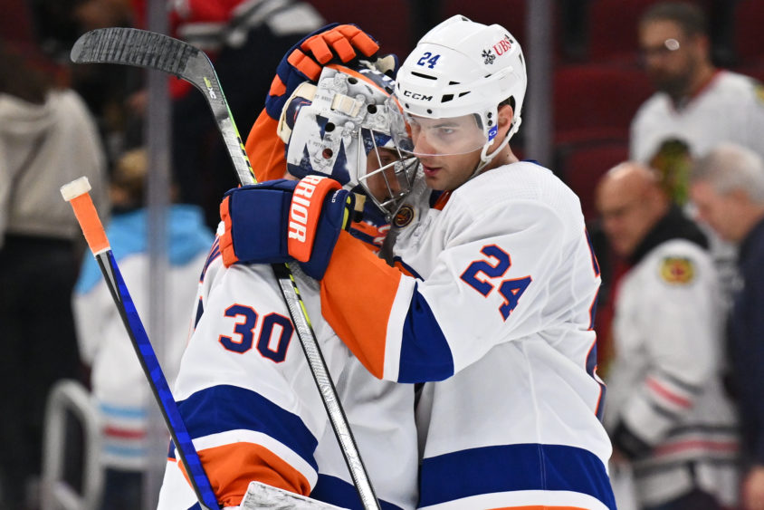 nhl-new-york-islanders-at-chicago-blackhawks-4