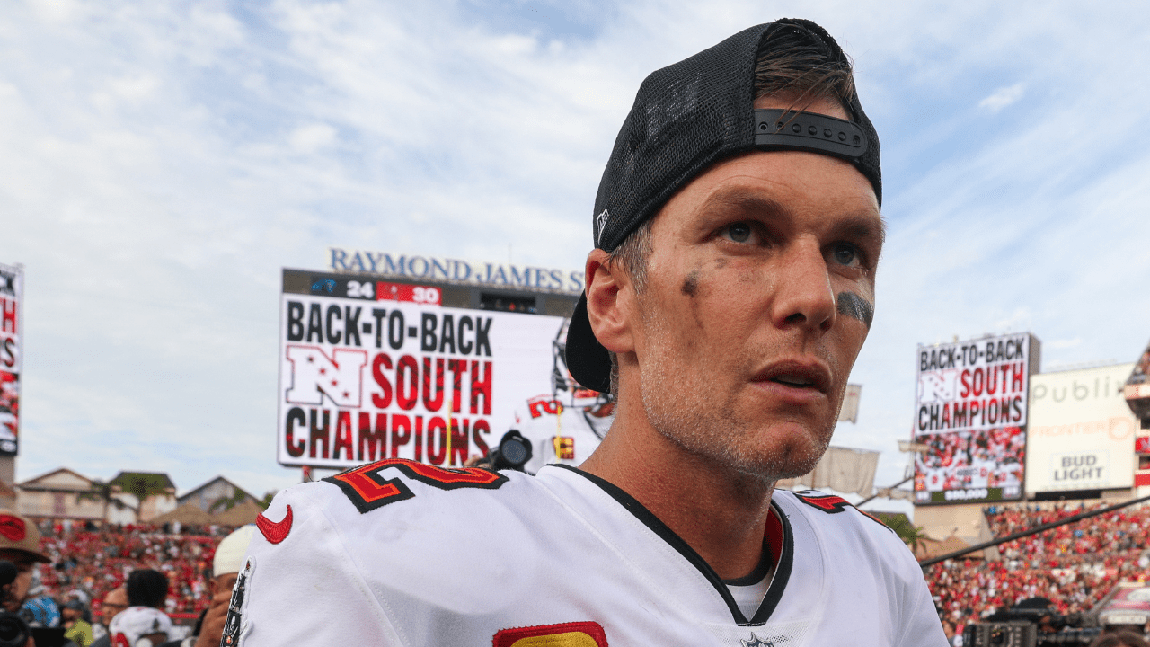 Tom Brady and Larry Fitzgerald to do weekly SiriusXM Radio show