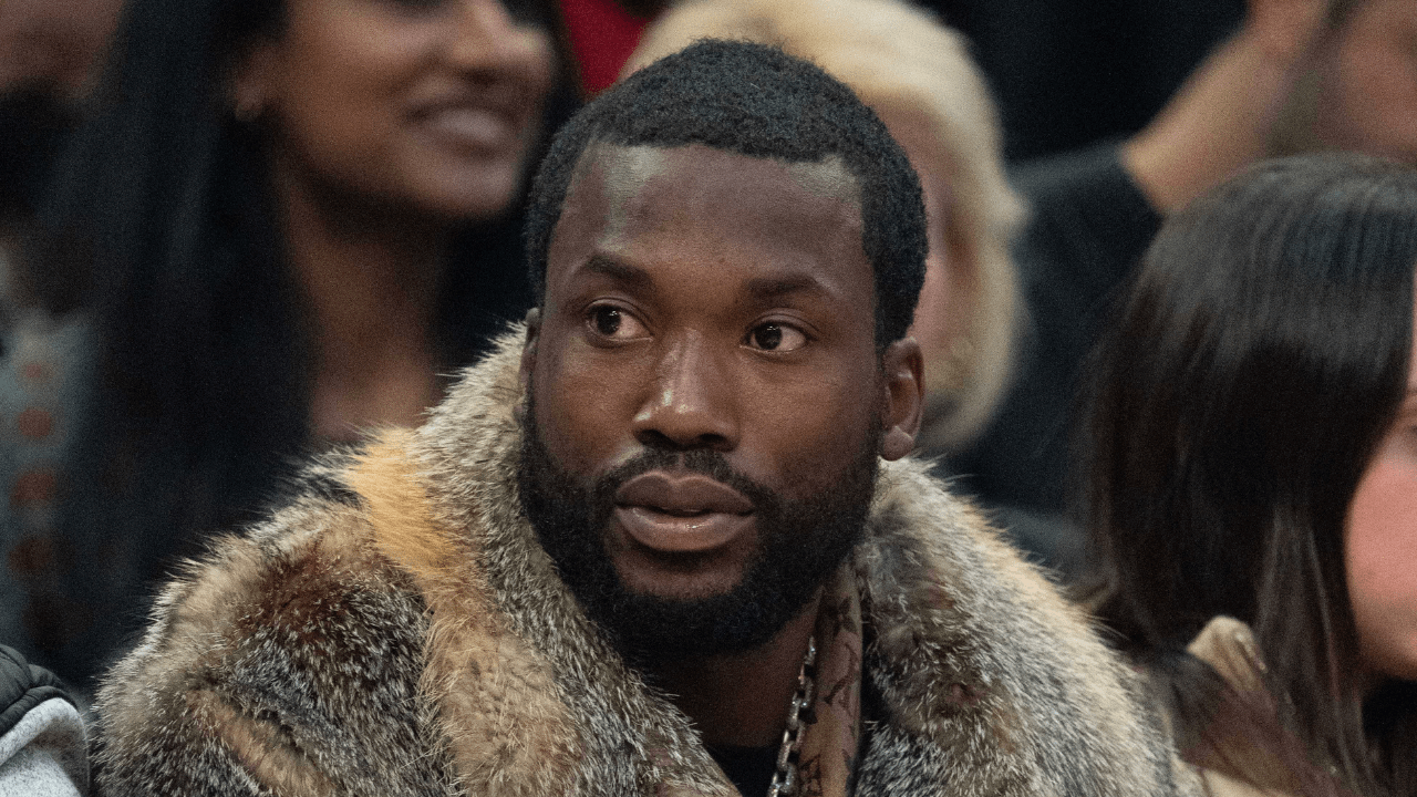 Robert Kraft says rapper Meek Mill texted owner that Lamar Jackson wants to  be on Patriots