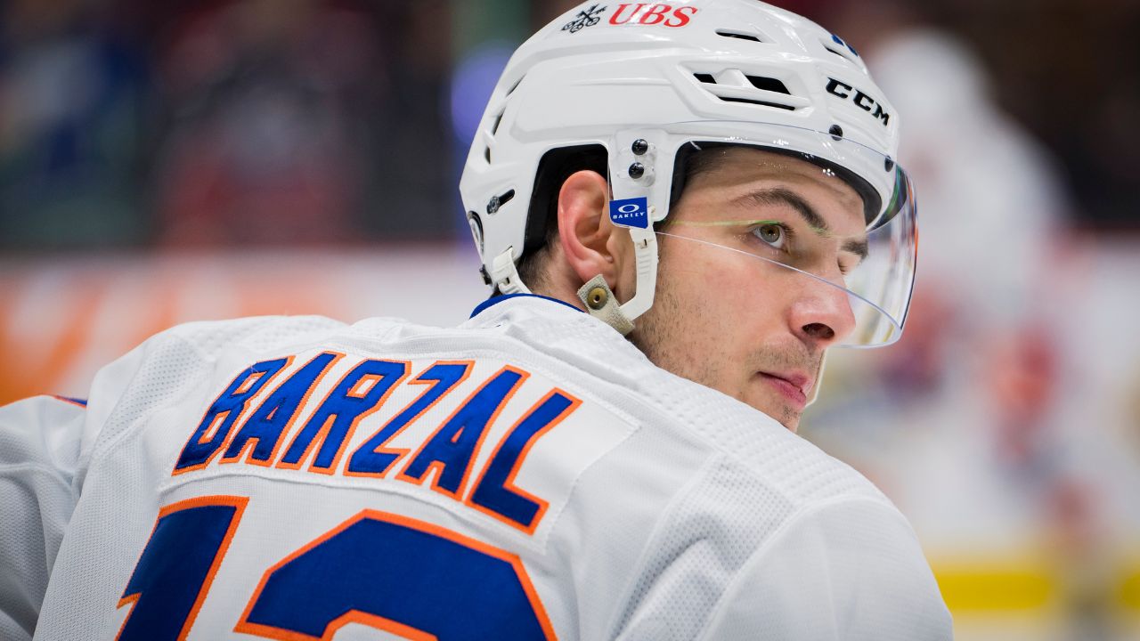 Barzy is back in the Allstars! 🔷🔶 Matthew Barzal is headed to St. Louis  for the all star games to represent the Islanders for the…