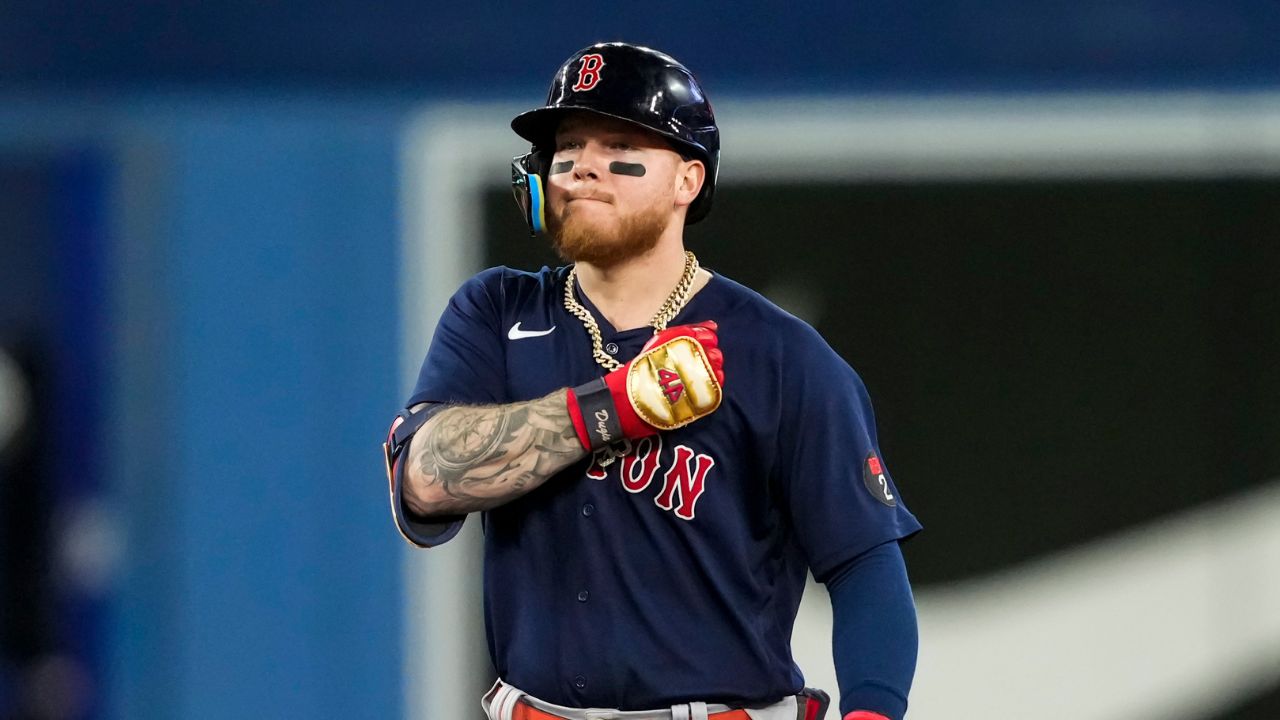 Red Sox outfielder Alex Verdugo comes through in the clutch