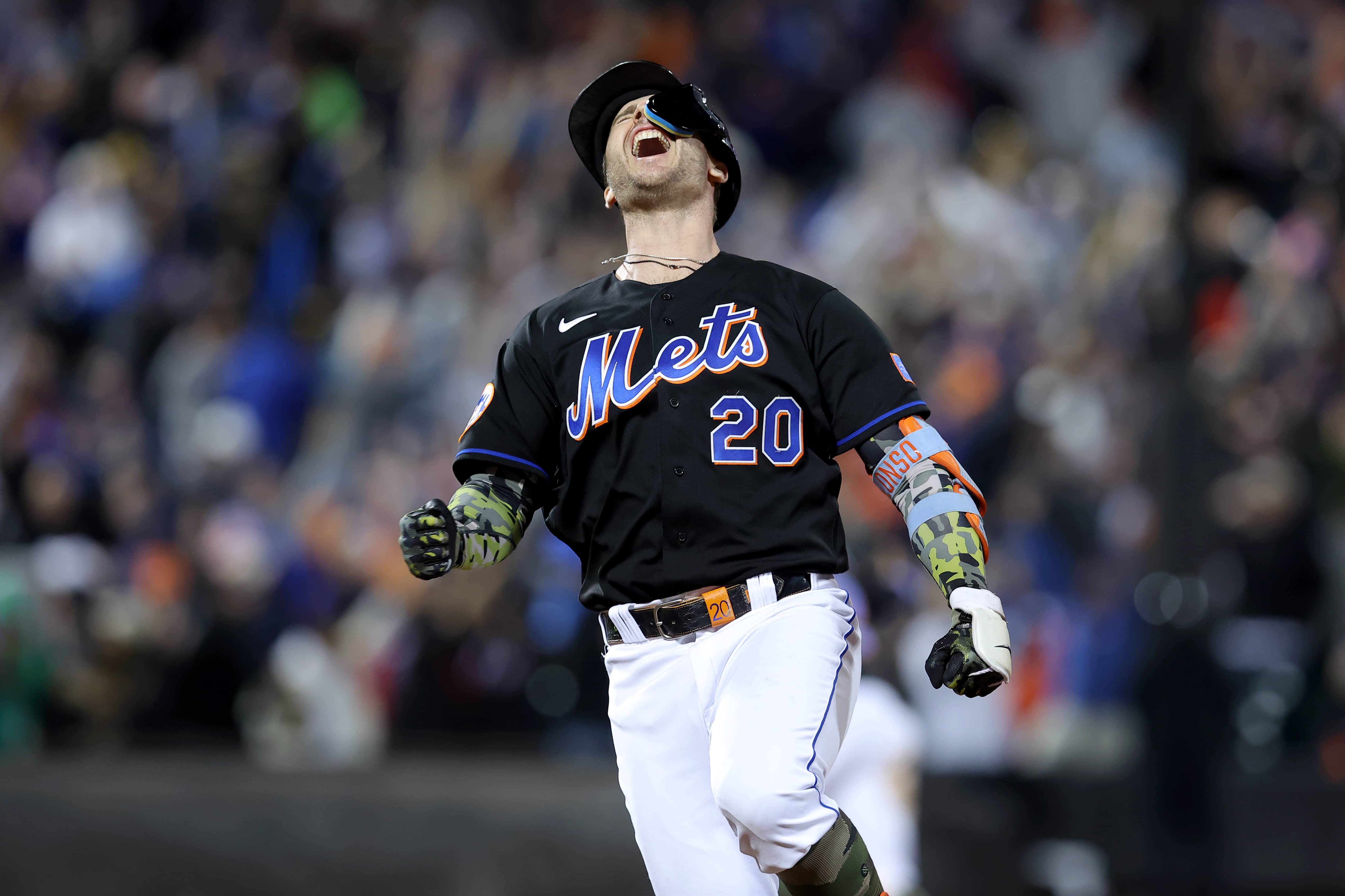 Got my Pete Alonso black jersey for tonight! : r/NewYorkMets