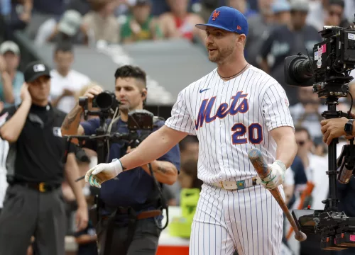 What Mets' Stearns Must Decide: From Polar Bear to Pitching