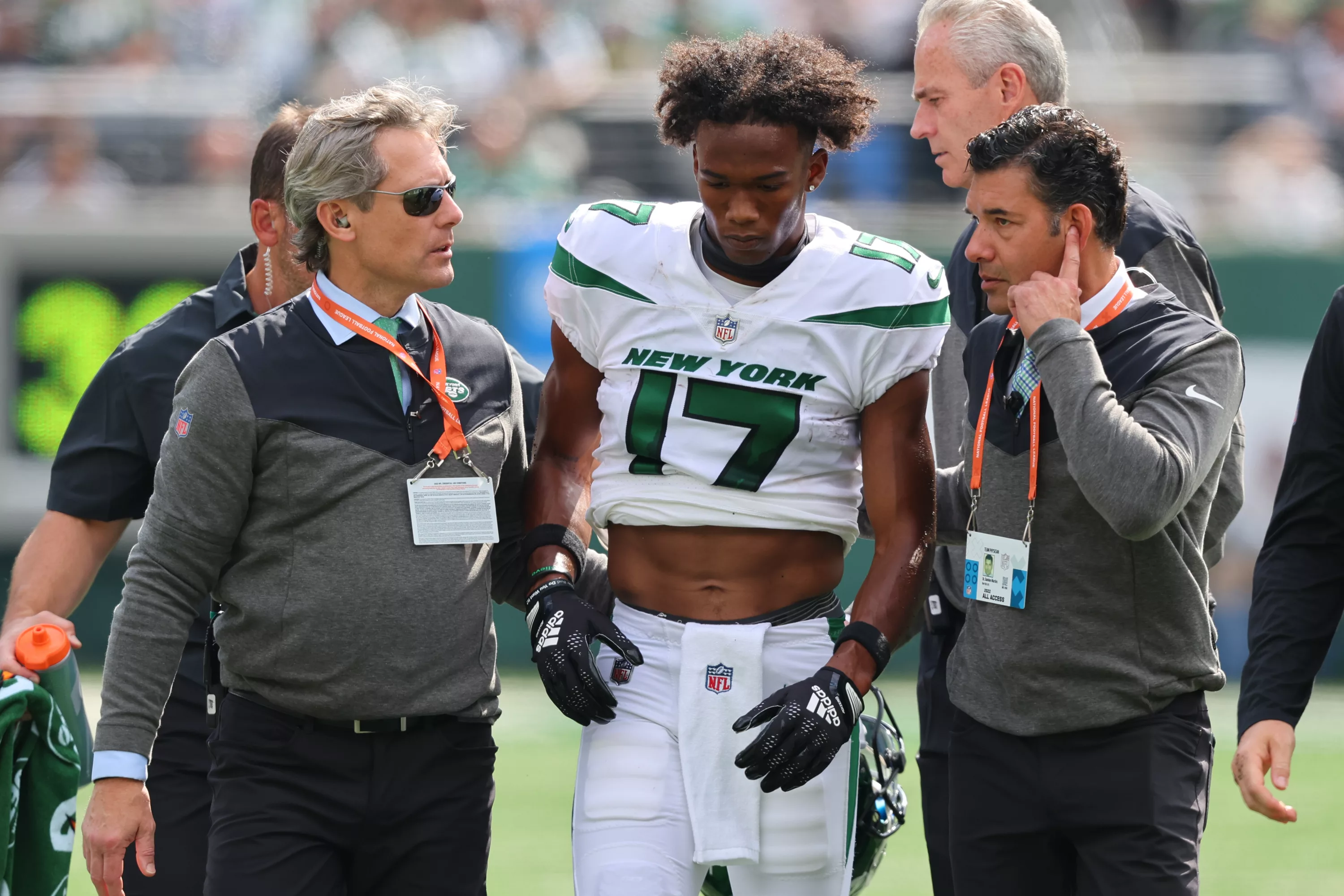 Jets Star Garrett Wilson 'Limped Off' Field On Thursday - The Spun: What's  Trending In The Sports World Today