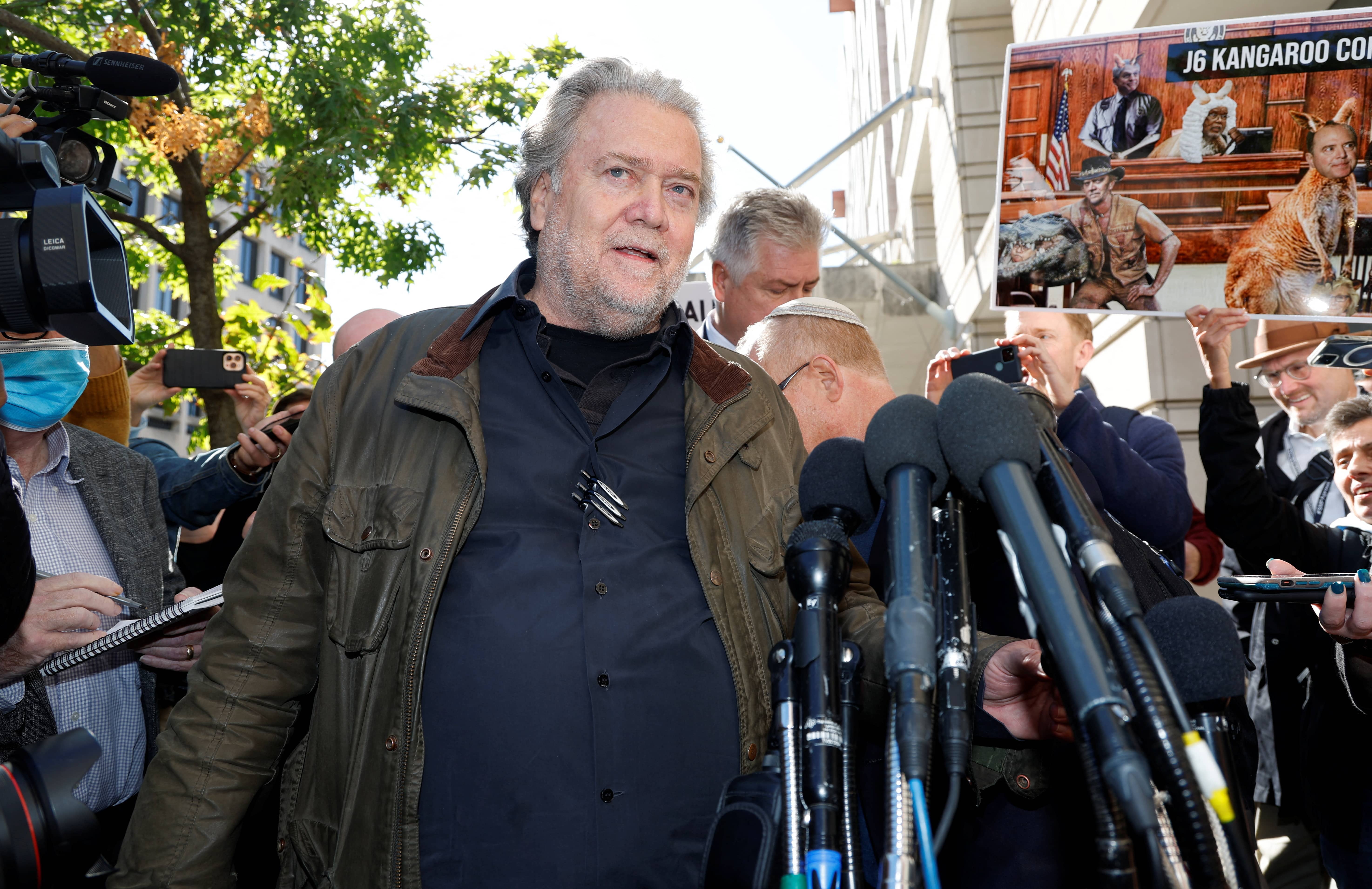 2022-10-21t152027z_1514517268_rc2r5x9sj1vw_rtrmadp_3_usa-capitol-security-bannon-jpg