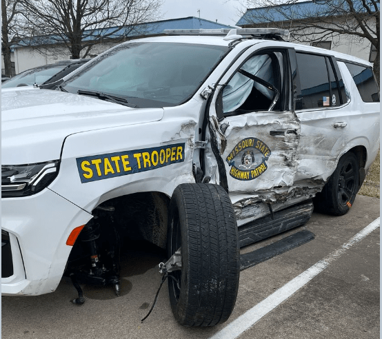 Wrong Way Driver Hits Trooper, Minor Injuries Reported | 104.1 KSGF