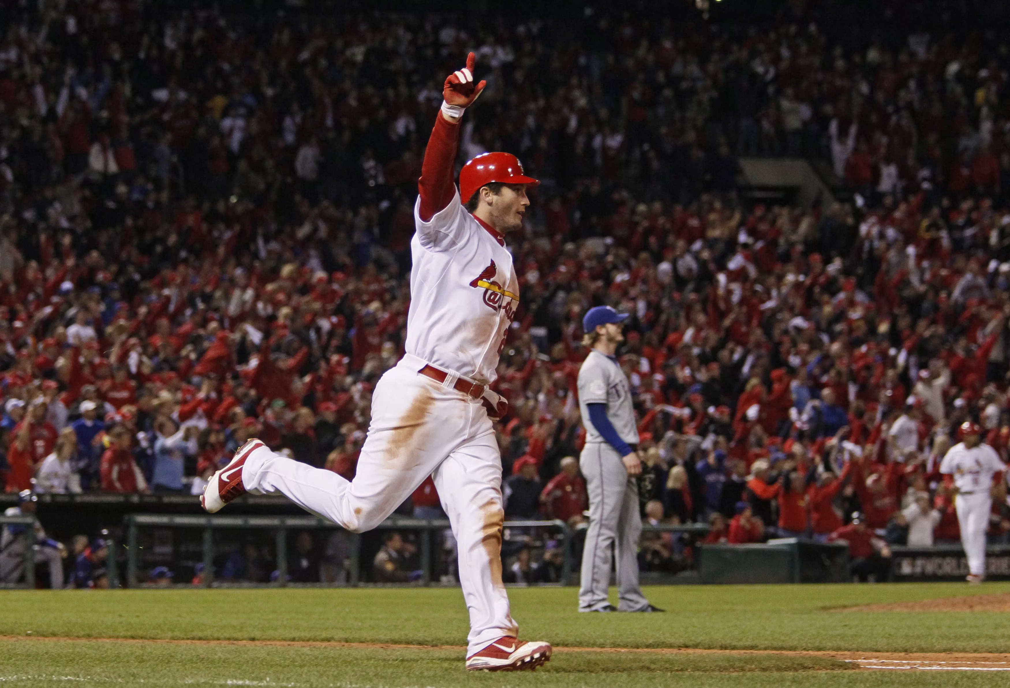 2011-10-28t120000z_588120882_lm2e7as0doi01_rtrmadp_3_baseball-series-jpg