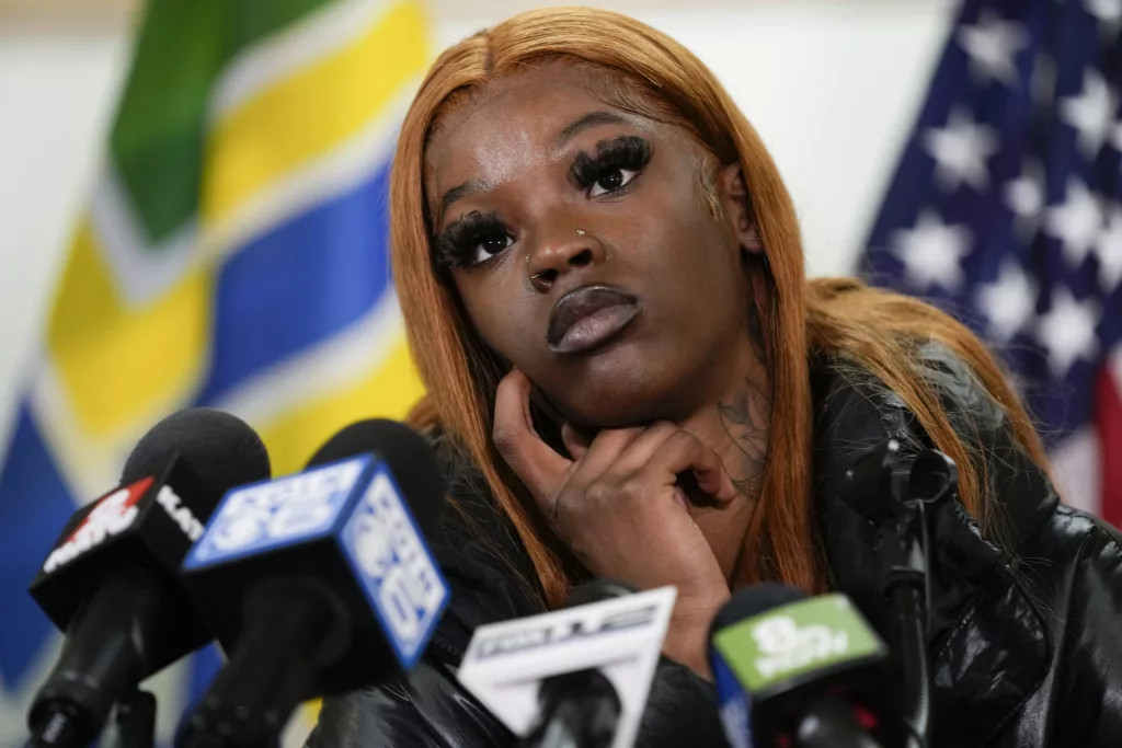 1705634296570768dw3gqwxv4x-scaled984630