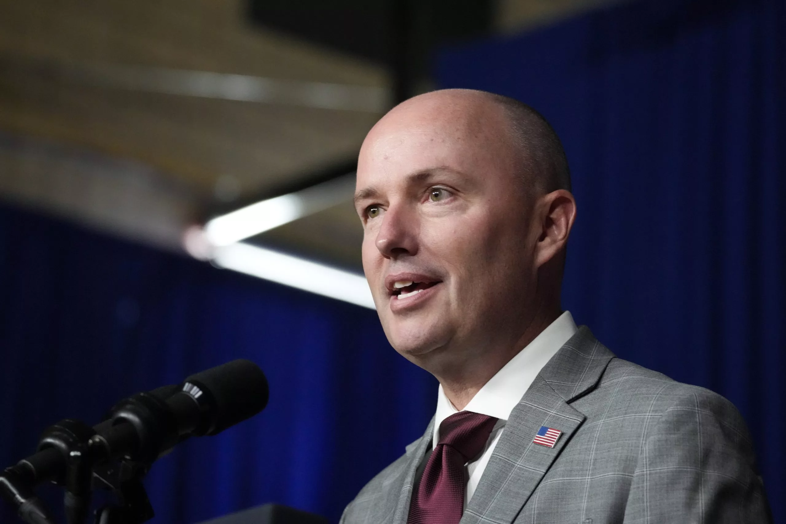 1707441492963271khlz4rohf8-scaled304305