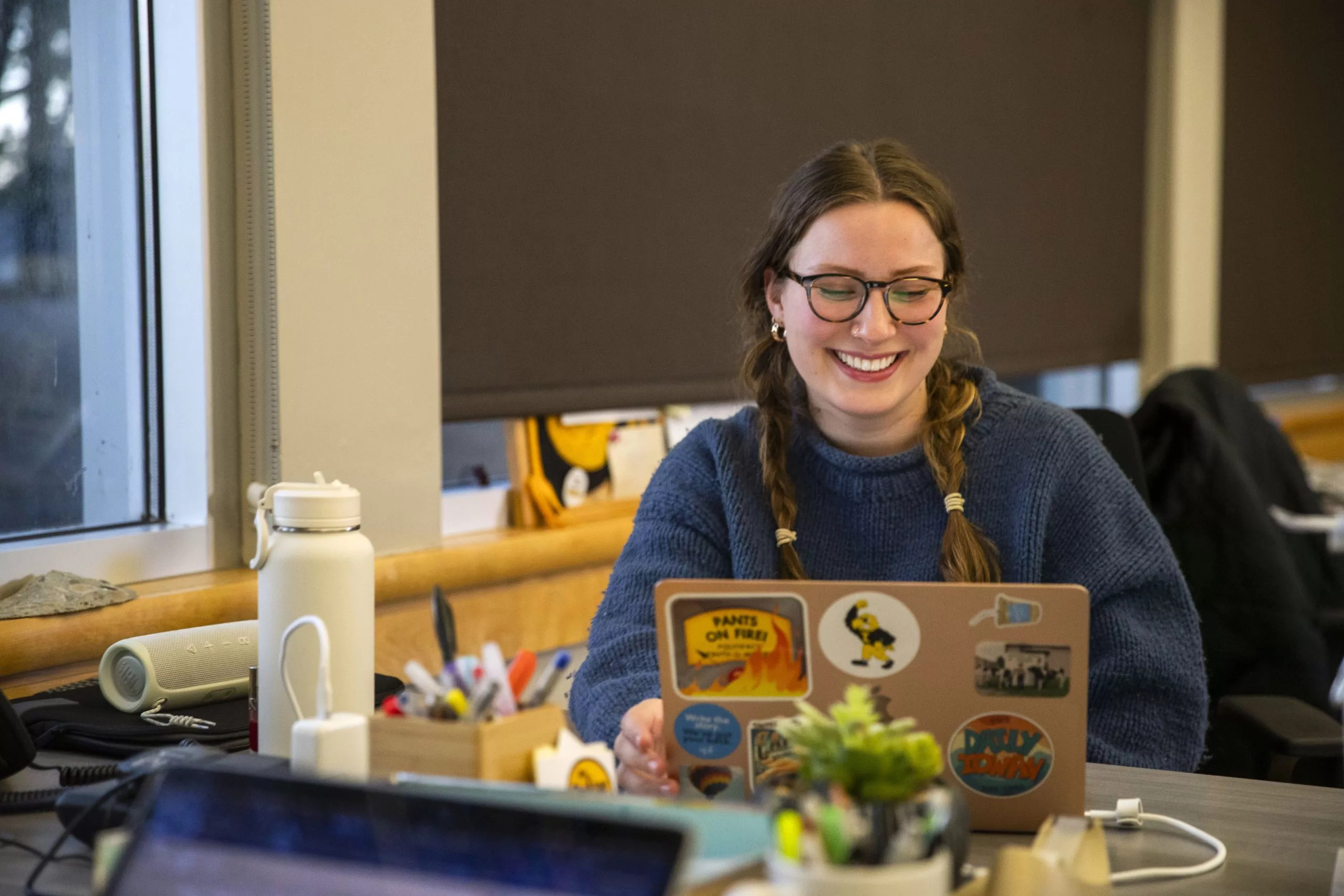 1712056695445712hair8l3pil-scaled981047