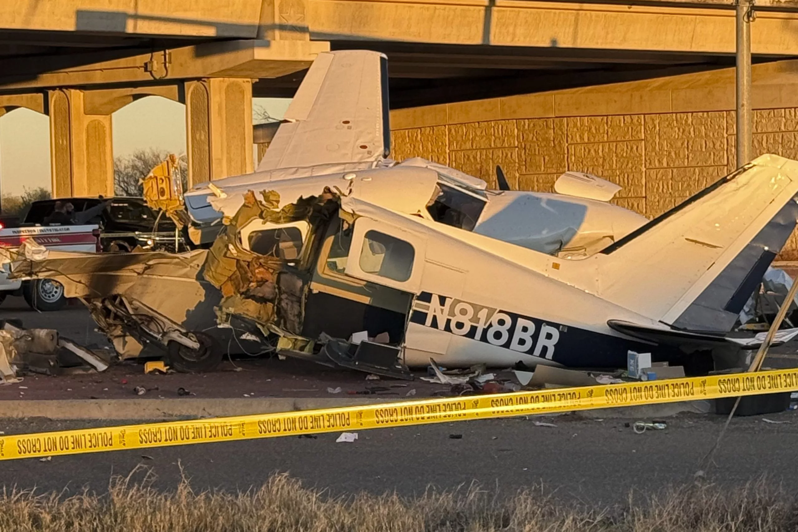 Propeller Plane Crashes Onto A Texas Highway, Sending 4 People To ...