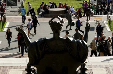 1741370730448260zpogoaetbv934272