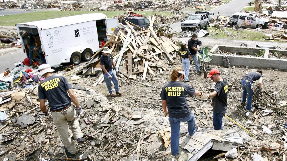 volunteers-from-stillwater-ok-help-with-the-cleanup-of-the-may-22-tornado-in-joplin