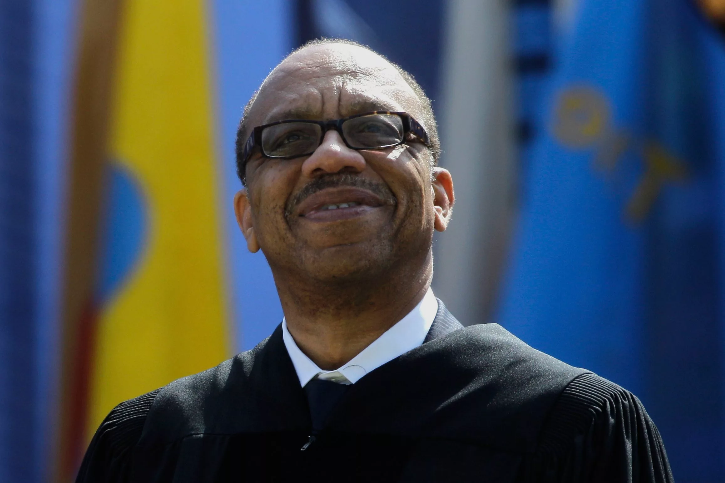 1743787114538725hakshxxajr-apn982585