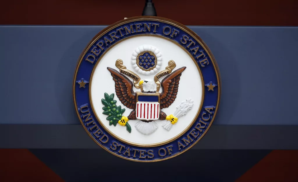 1744161493811467cyppkuw4ny-apn-scaled813024