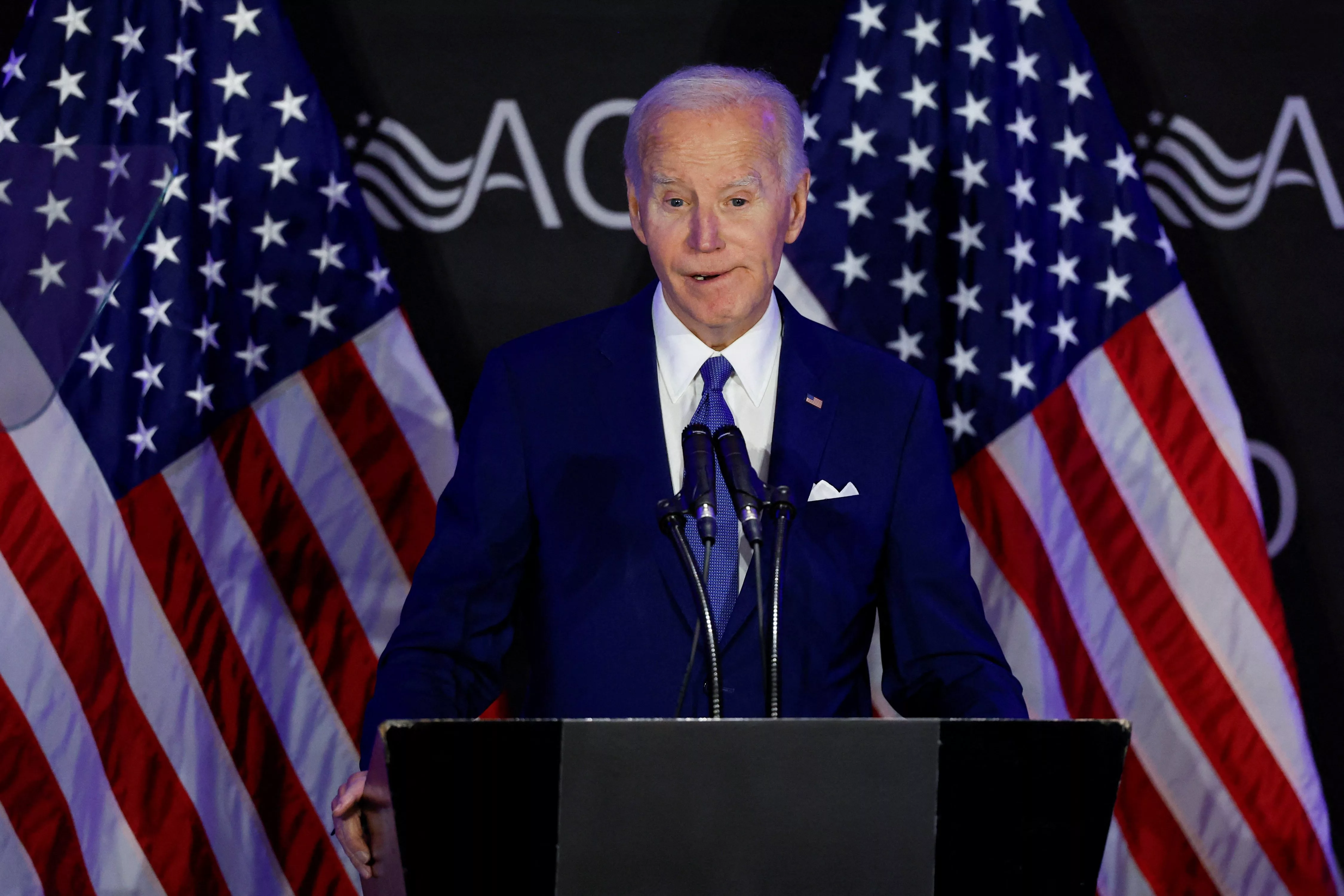 former-u-s-president-joe-biden-makes-his-first-speech-since-leaving-office-in-chicago-3