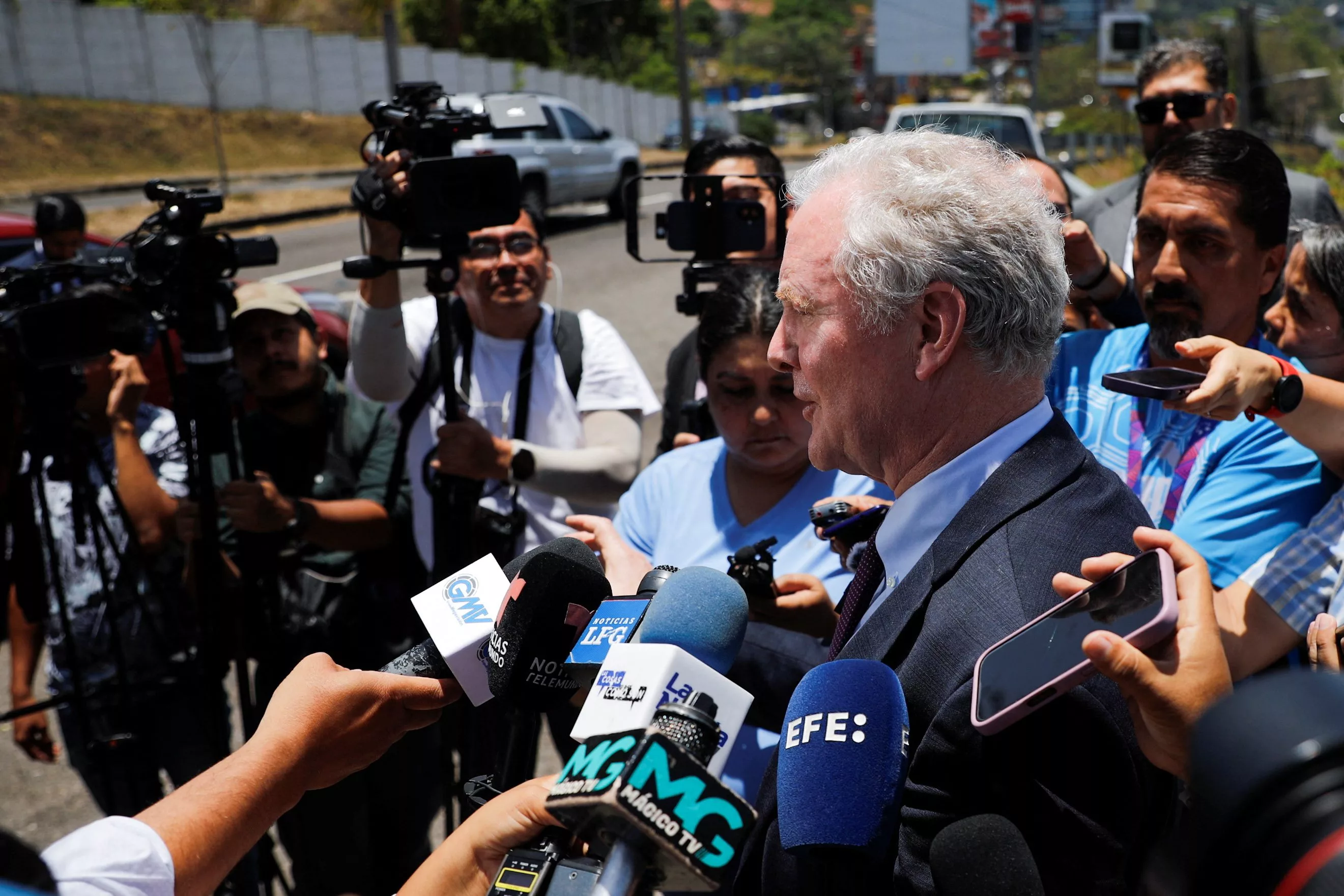 u-s-senator-chris-van-hollen-d-md-speaks-to-the-media-during-a-visit-to-el-salvador-to-advocate-for-the-release-of-kilmar-abrego-garcia-in-san-salvador