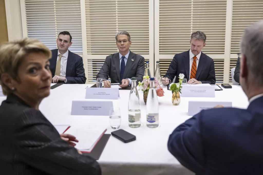 1746807509181567nzm2oiivoc-apn-scaled883898