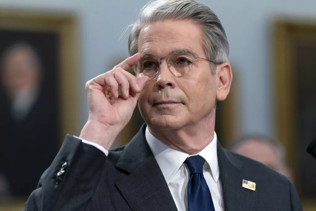 1747840698822759dj7a1ehlch-apn-scaled146671