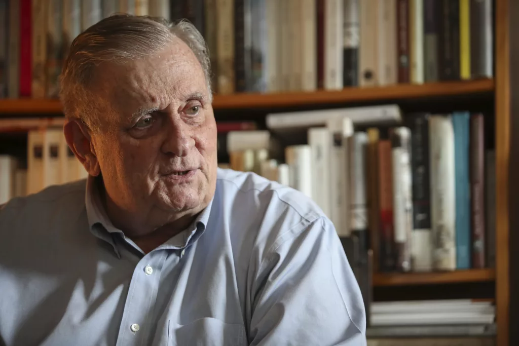 17490431042568347f0lmv6vde-apn-scaled852012