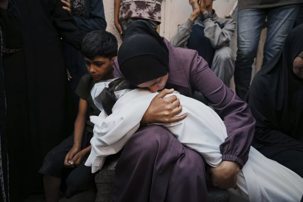 1749068292237797cpm9r2sw8c-apn-scaled986708