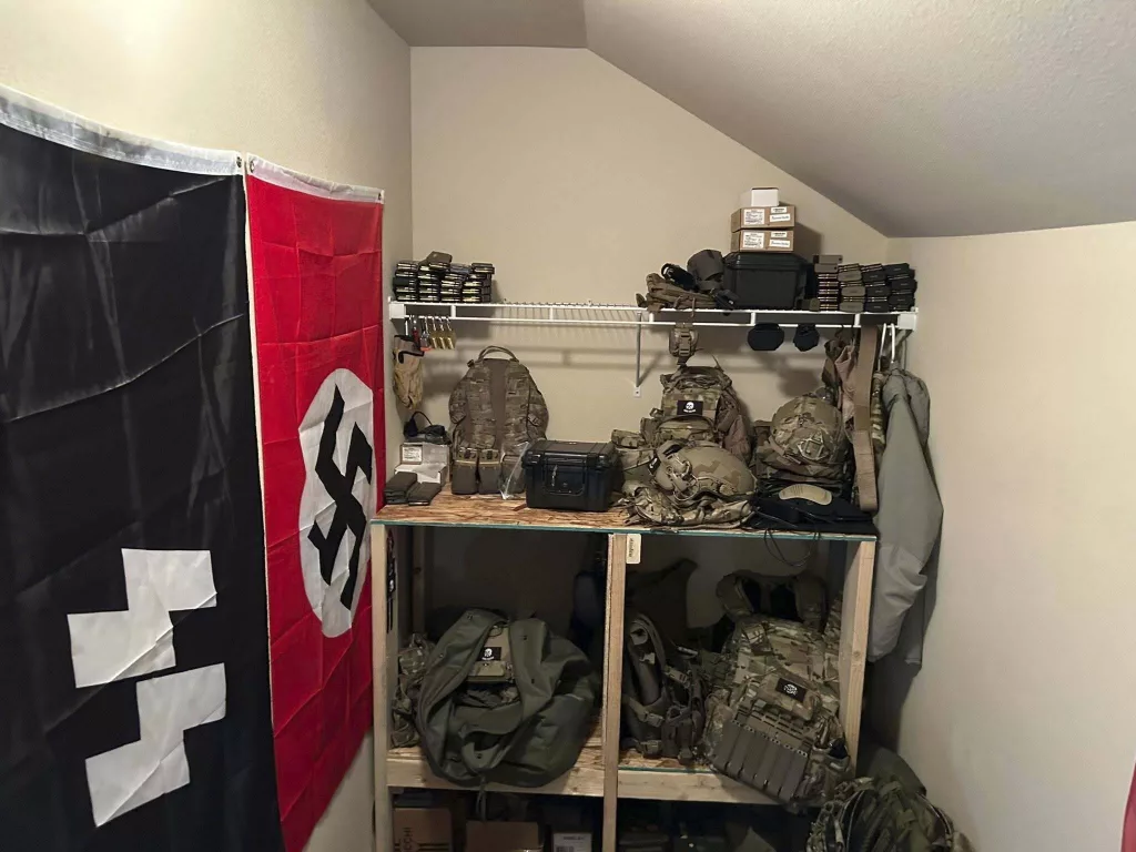 1749068305815180qmojgq6pku-apn490785