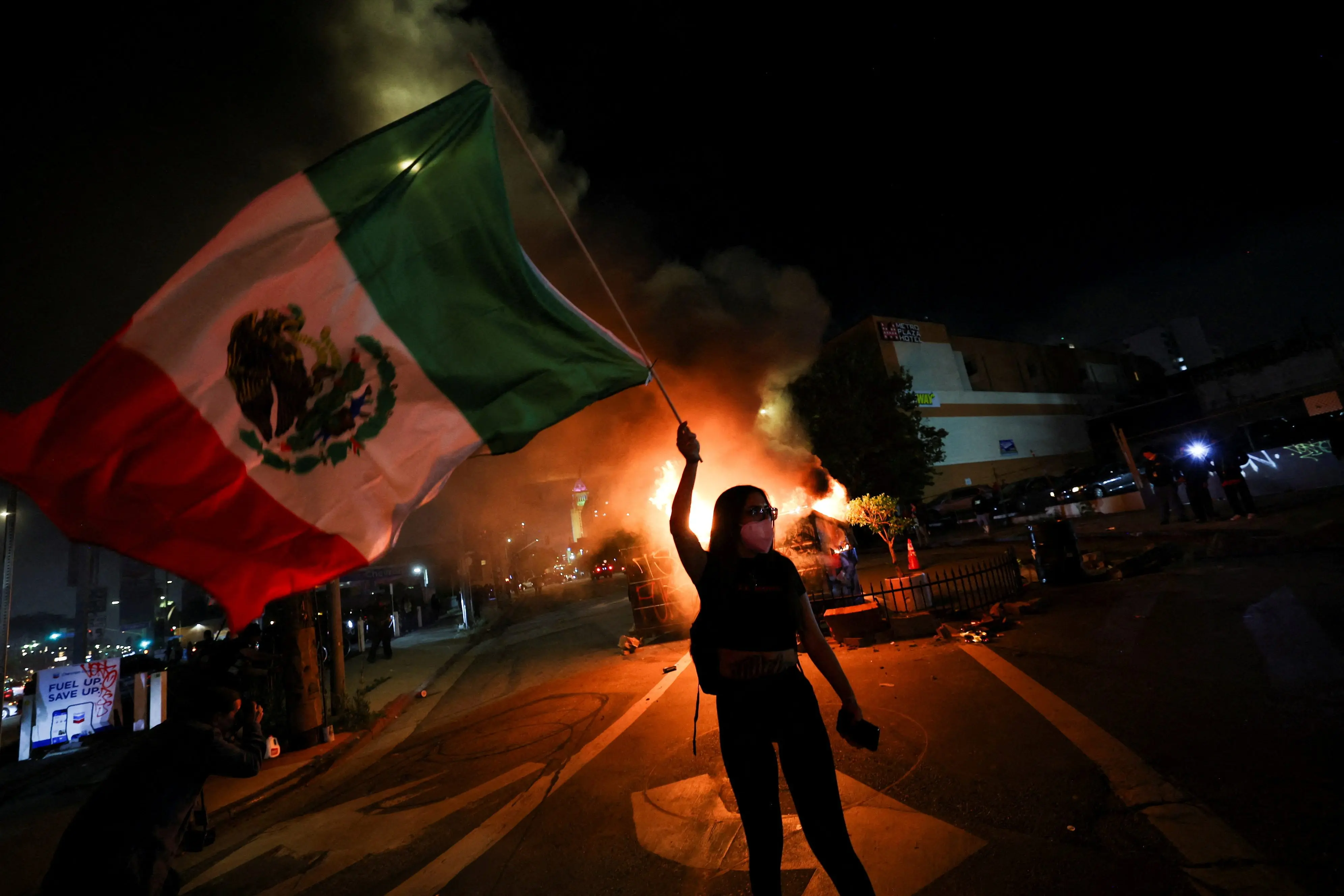 protest-following-multiple-detentions-in-downtown-los-angeles