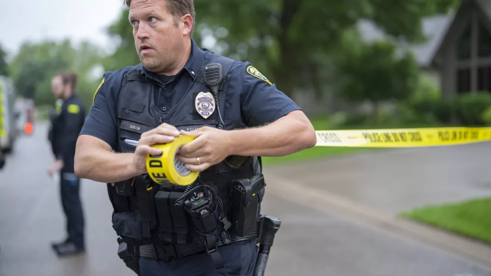 174994309785745szdqirg1e0-apn-scaled887306