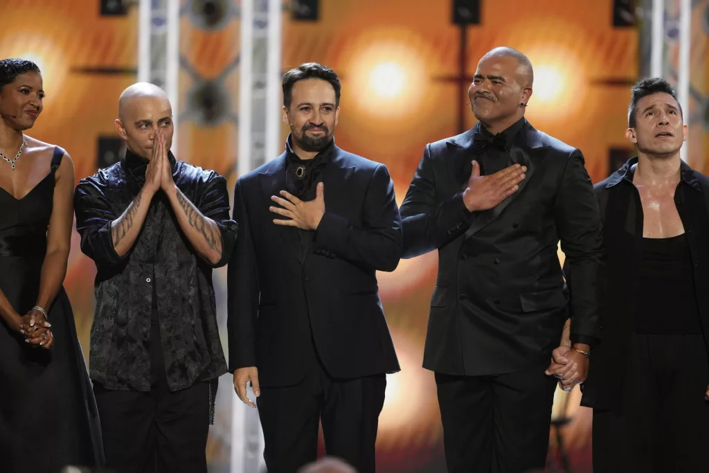 1751293117134790ayutwtzcre-apn-scaled944332