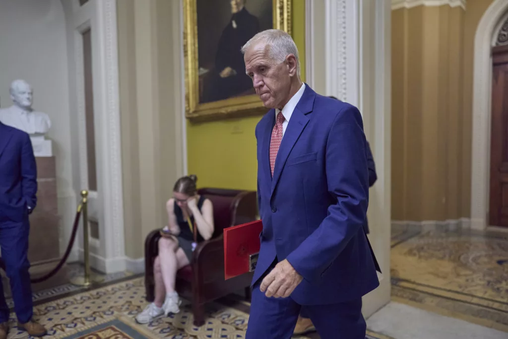 1751311108234457wdwnyank1e-apn-scaled793909