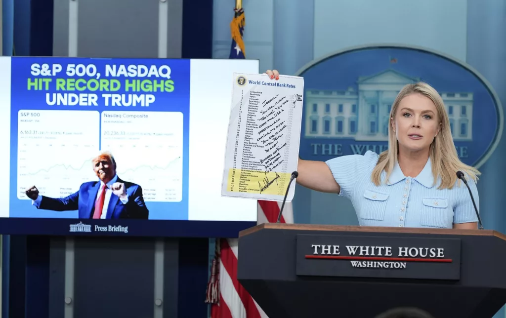 1751379514256281vcfxmovoyj-apn-scaled723287