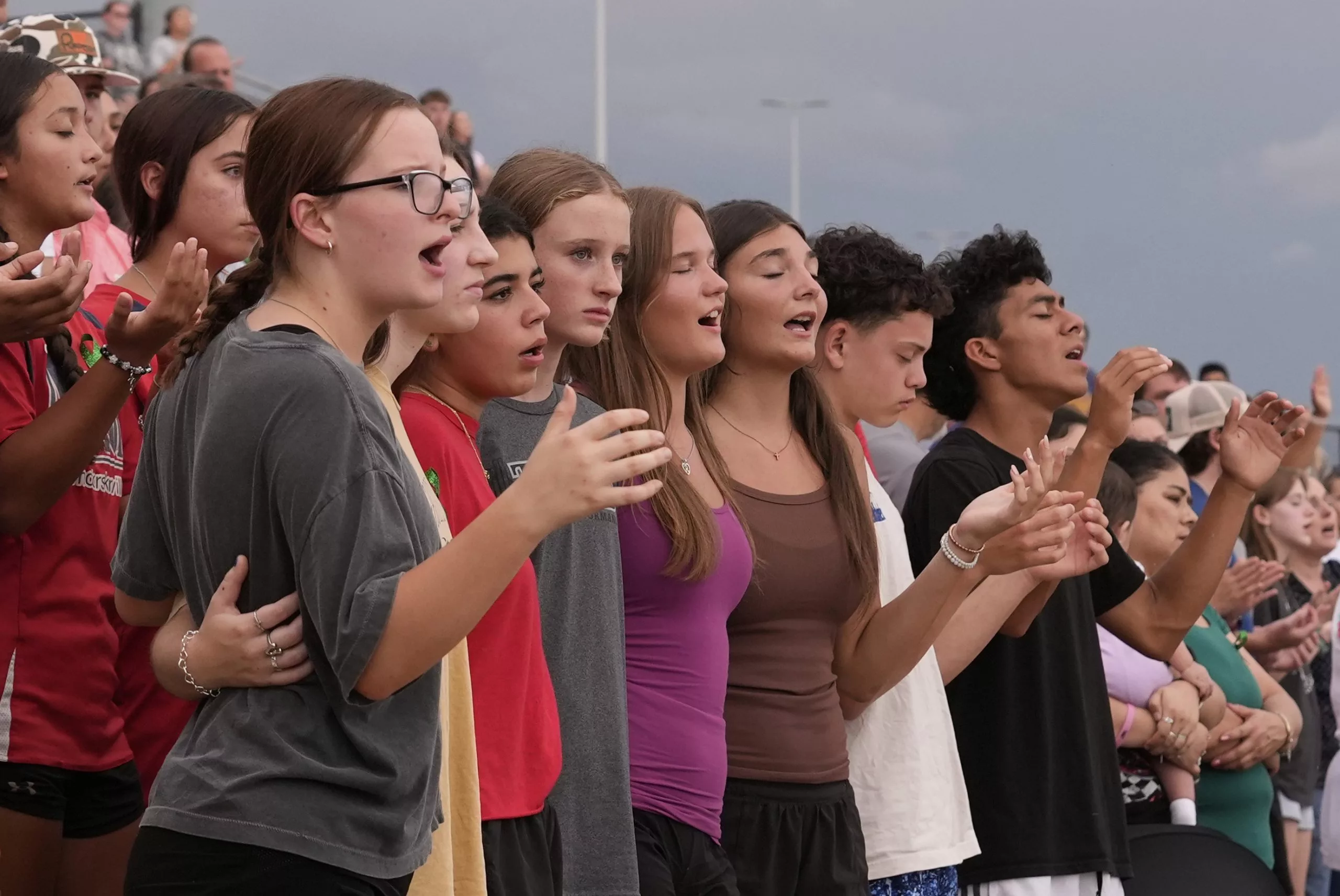 1752110295315989vkcaf4cblu-apn-scaled549695