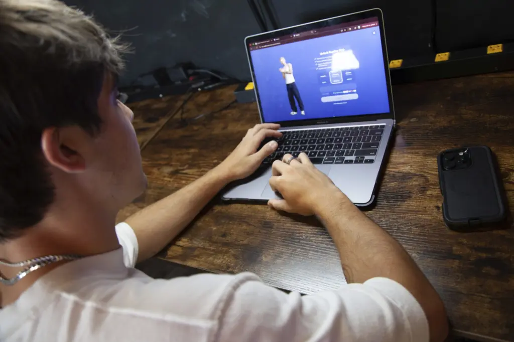 1753244350168002uujt2xjk5i-apn262192