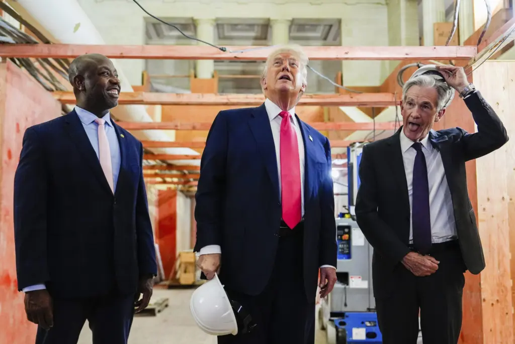 1753888684851576jk0jqwduup-apn-scaled622360