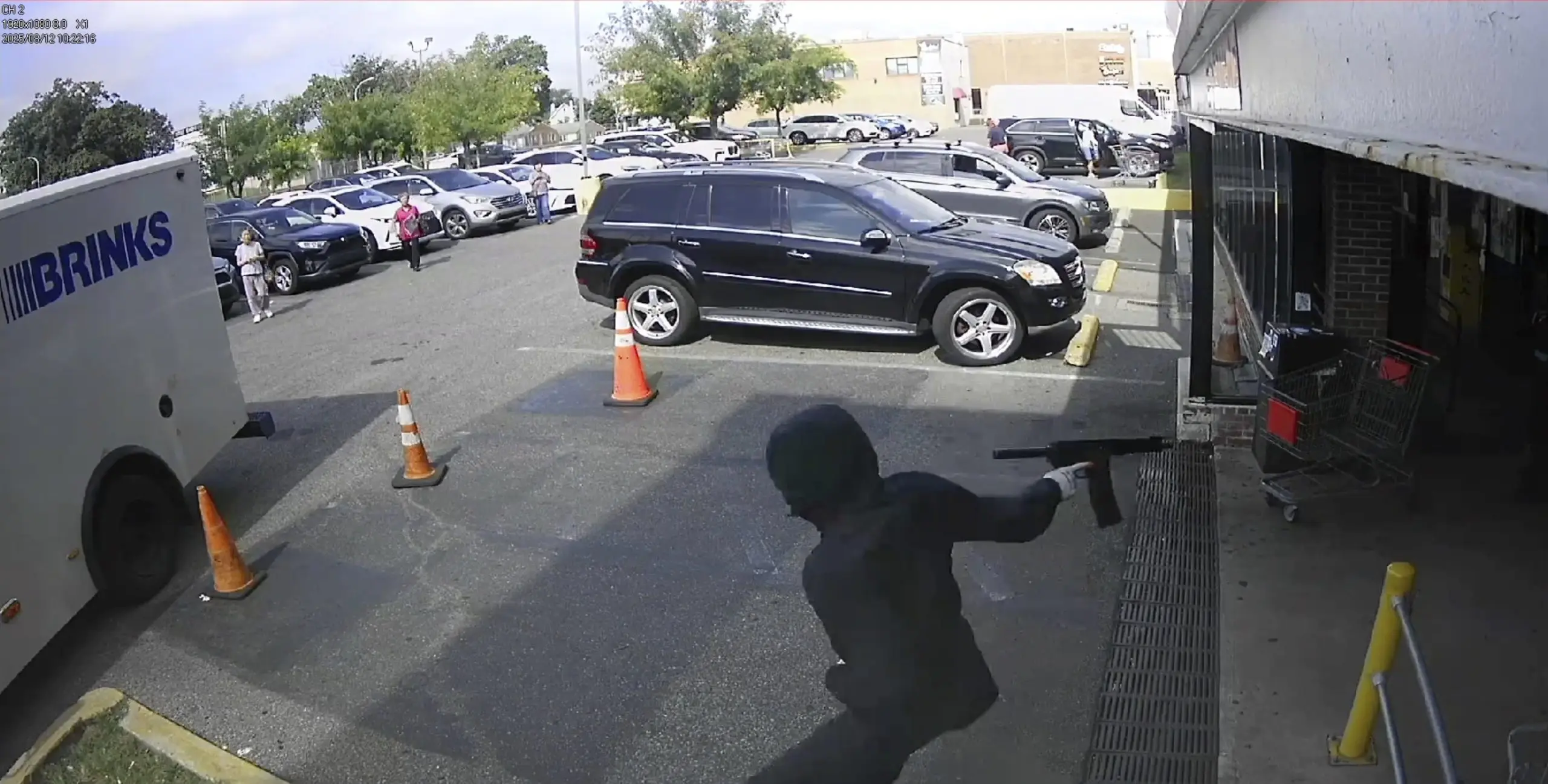 1755112703742983uhzaioueav-apn-scaled35819