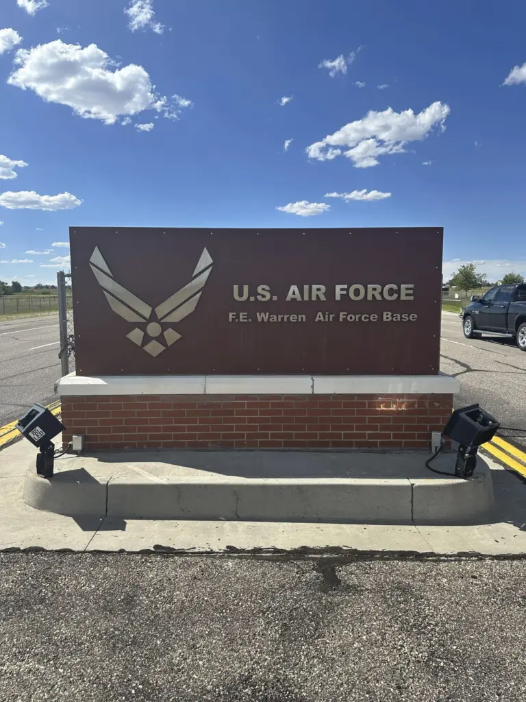 17555555058354739whtiyygq2-apn-scaled405247