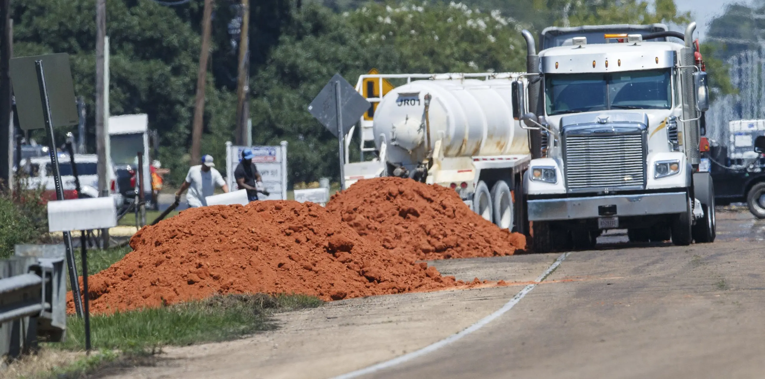 1756178290847914defivdgfxz-apn-scaled135949