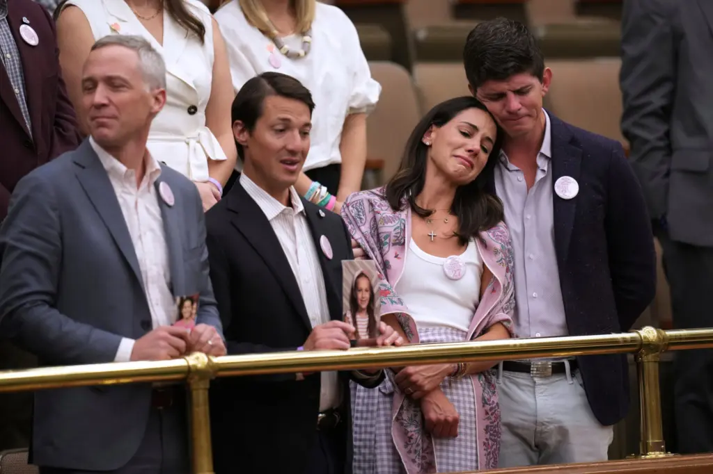 1757045915193049vmsfuvk16f-apn-scaled822586