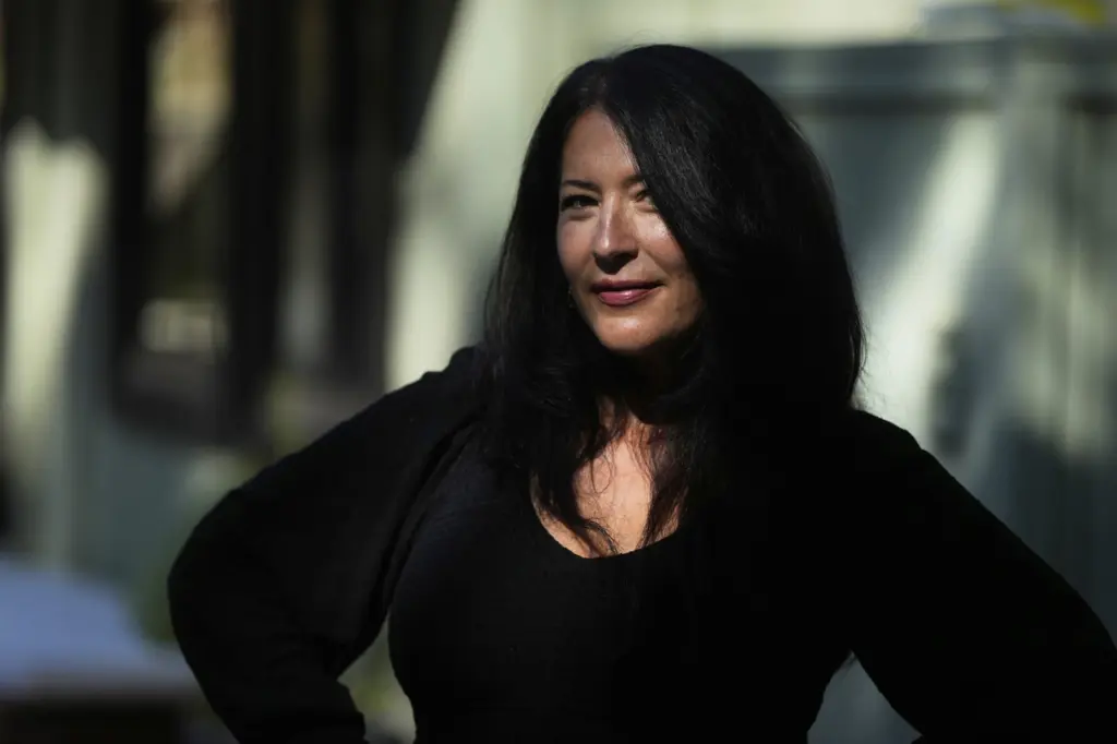 175769755367178urzuxrggl3-apn-scaled69786