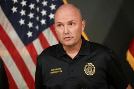 1757703937140353isczf18uqg909906