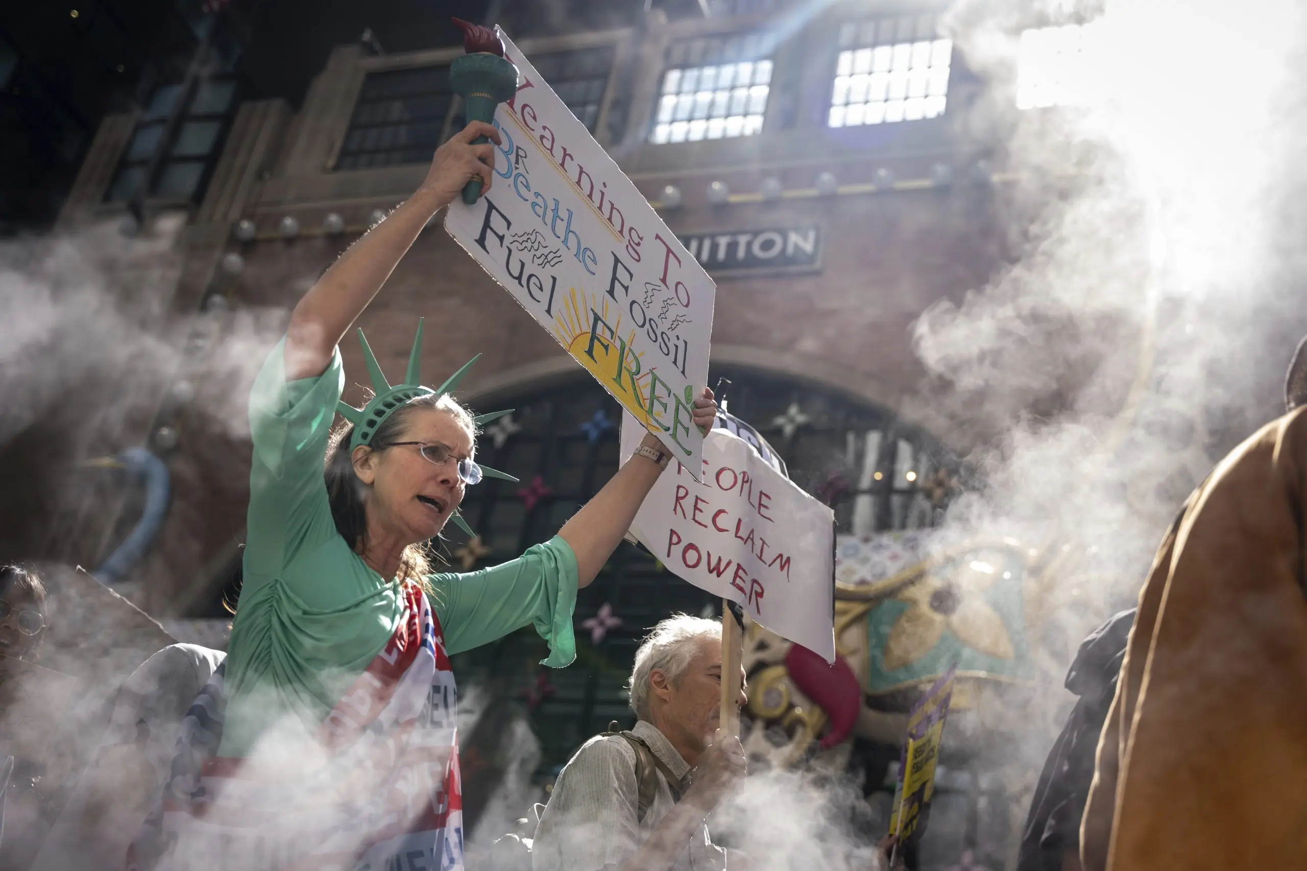 1758399492609247i3bbbguvw4-apn-scaled702510