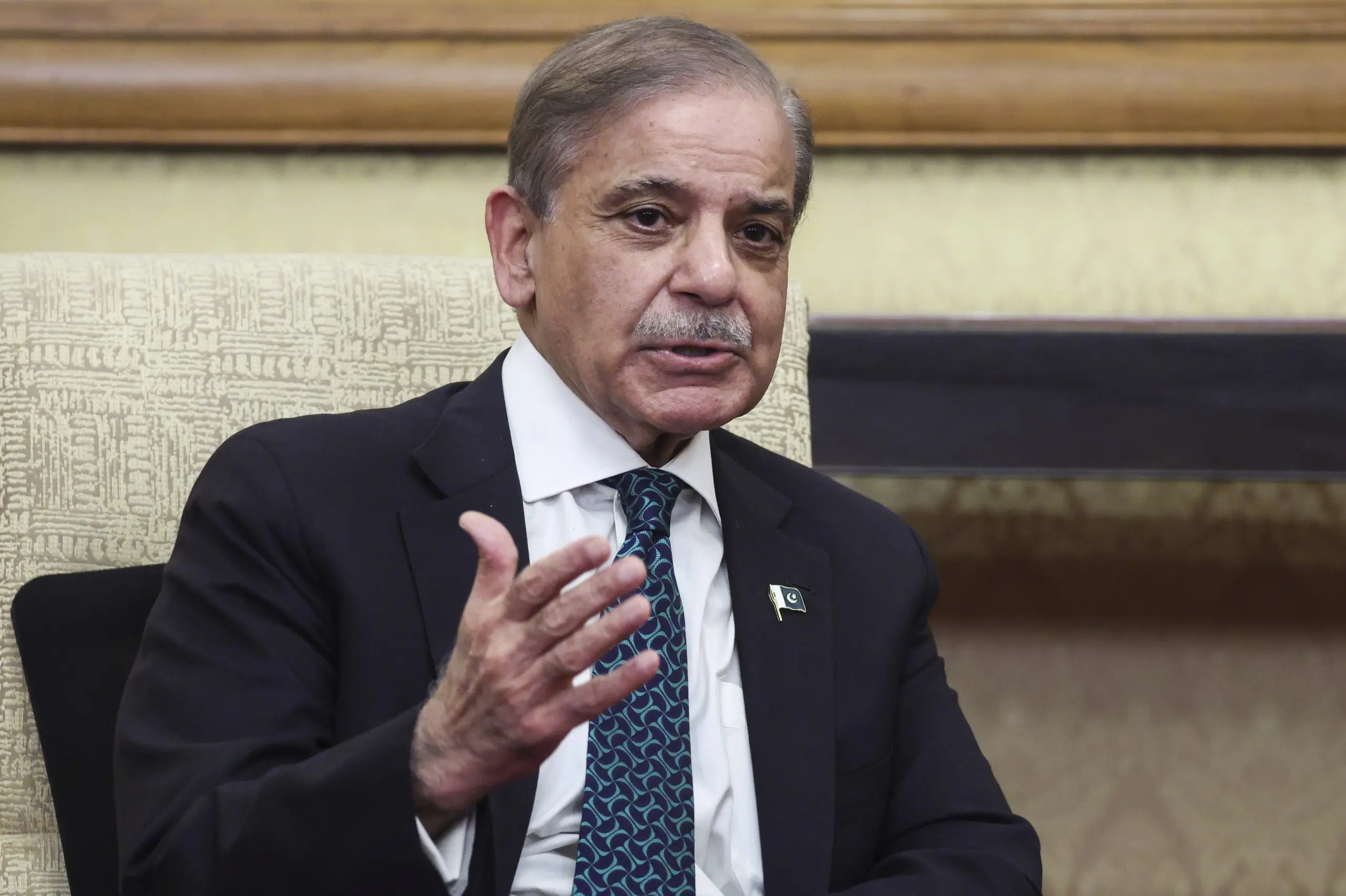 1758817091780390zjhelqs8lu-apn-scaled21830