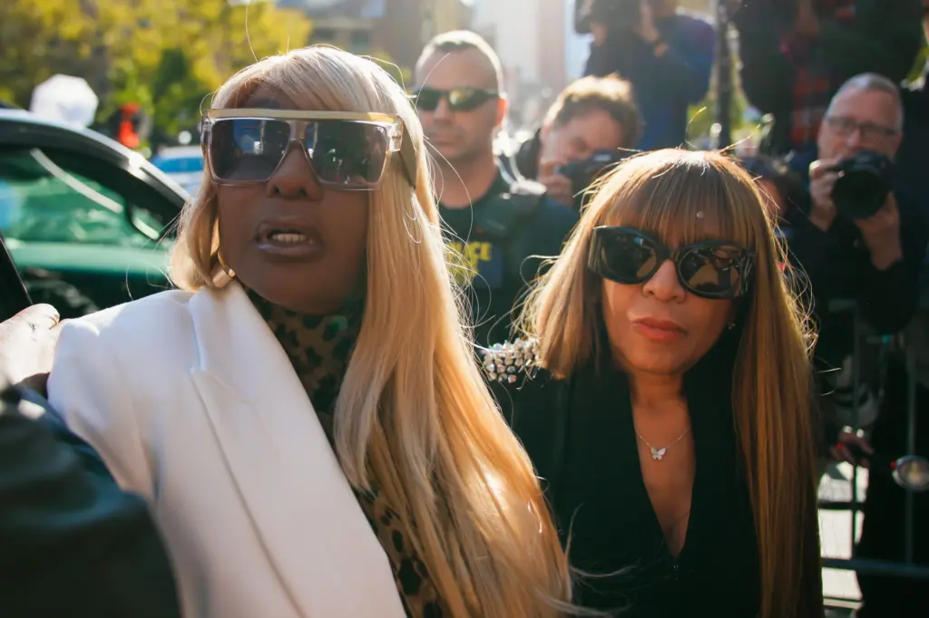 1759501101948628sq7d8lhrp9-apn-scaled696497